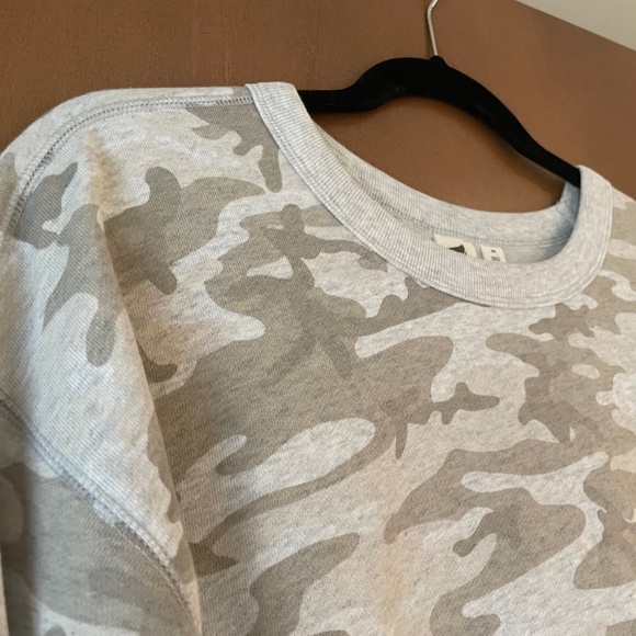 GAP Camo Sweatshirt Dress XS :: CUTE and COMFY!!! - Picture 7 of 9